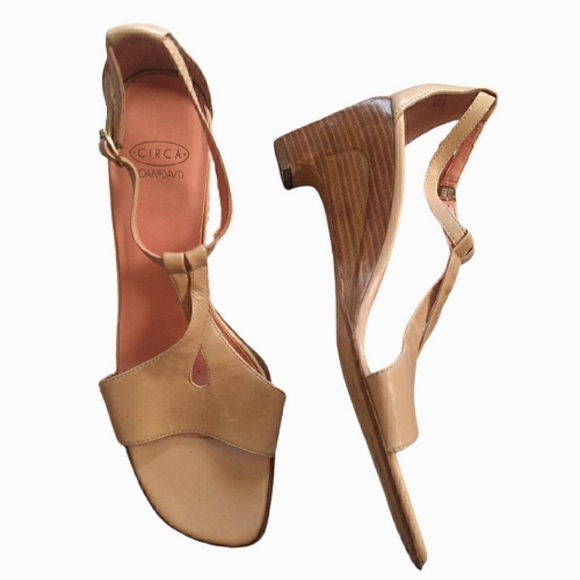 Joan David Circa Leather Wedge Heeled Sandals 9 - Picture 1 of 7